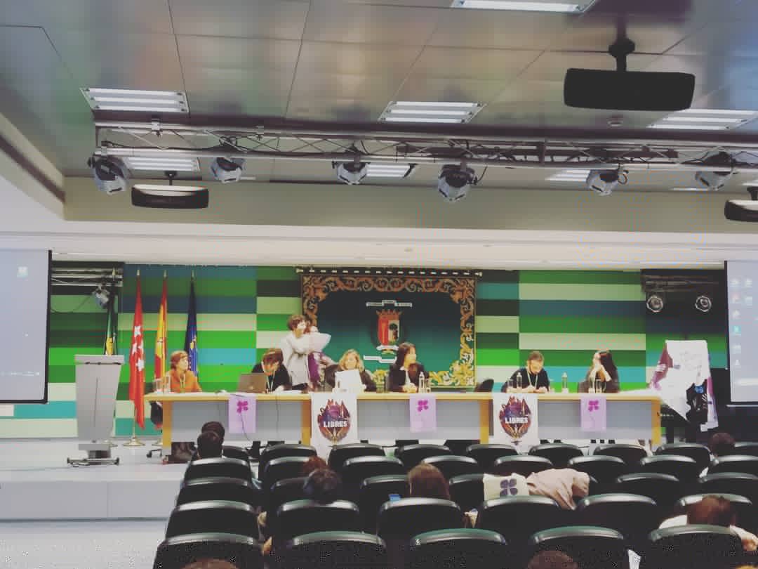 CoeducacionY's tweet photo. Empezamos con las comunicaciones #CoPeFe Recuerda que, debido al alto número de comunicaciones presentadas, se celebrarán Comunicaciones Plenarias #SalonActos y Comunicaciones Paralelas #SalonGrados @FaculEDUAM @fuam_uam @UAM_Madrid https://t.co/boVQ93GBuo