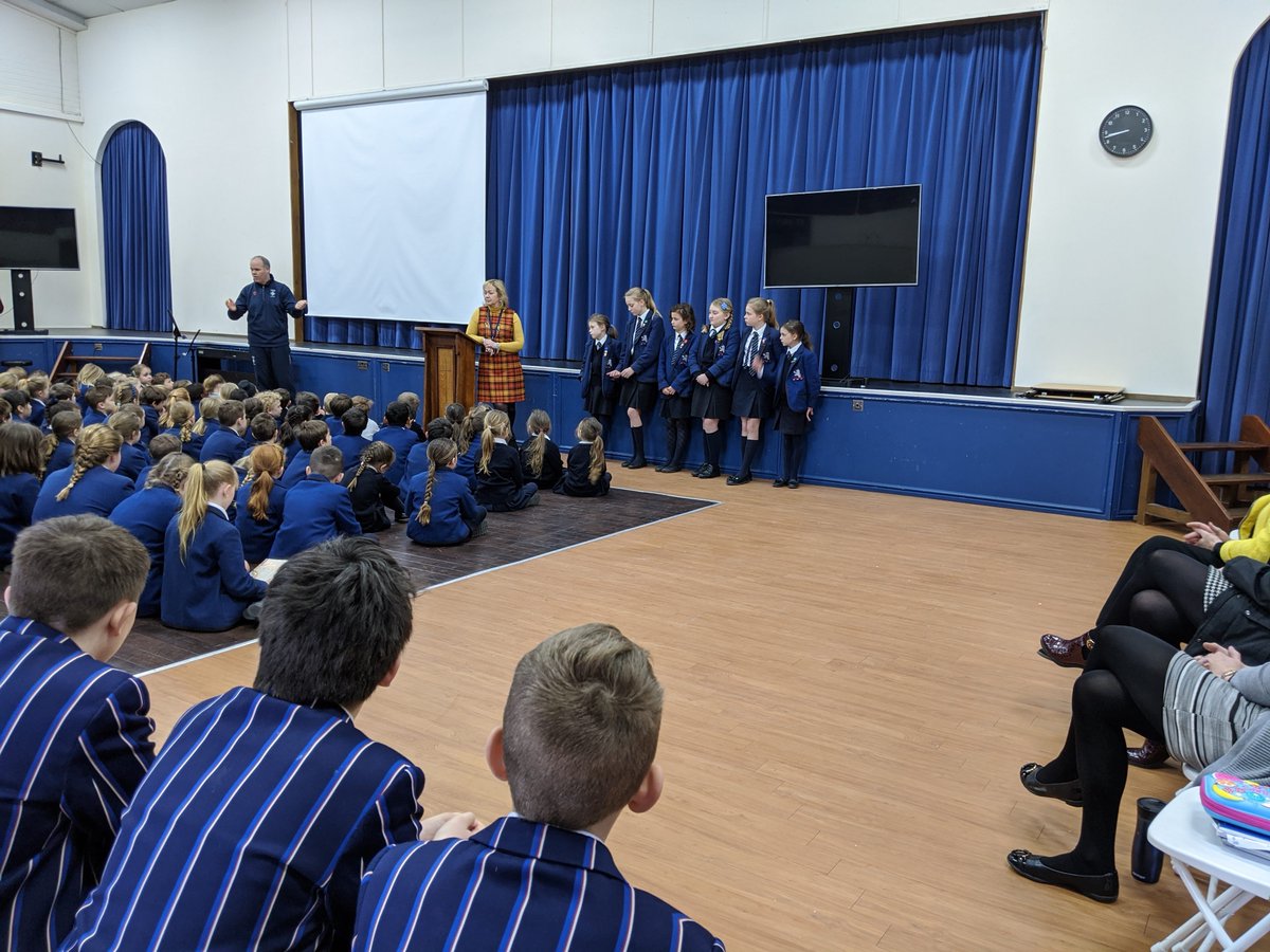 Our 6 new librarians are introduced to the school 👏📚 #readingispower @MichaelRosenYes @tompalmerauthor @britishlibrary