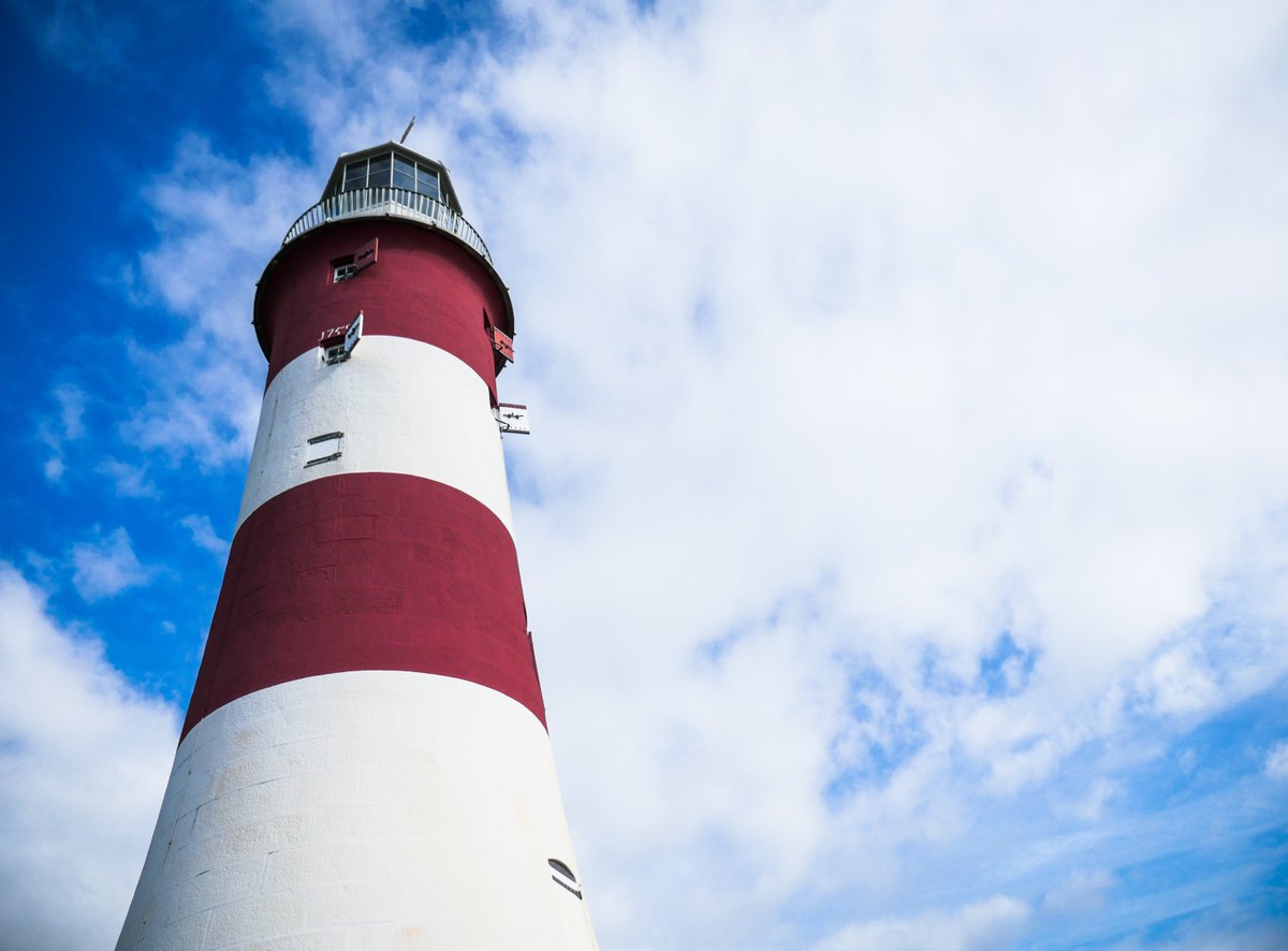 PlymouthMillbay's tweet photo. One of the benefits of living in #Millbay, a development by the English Cities Fund, is how close you are to destinations, attractions and restaurants including @RoyalWilliamYd, #PlymouthHoe and @PlymBarbican - all within walking distance! 🚶 👣 https://t.co/pbkI3XrjXu