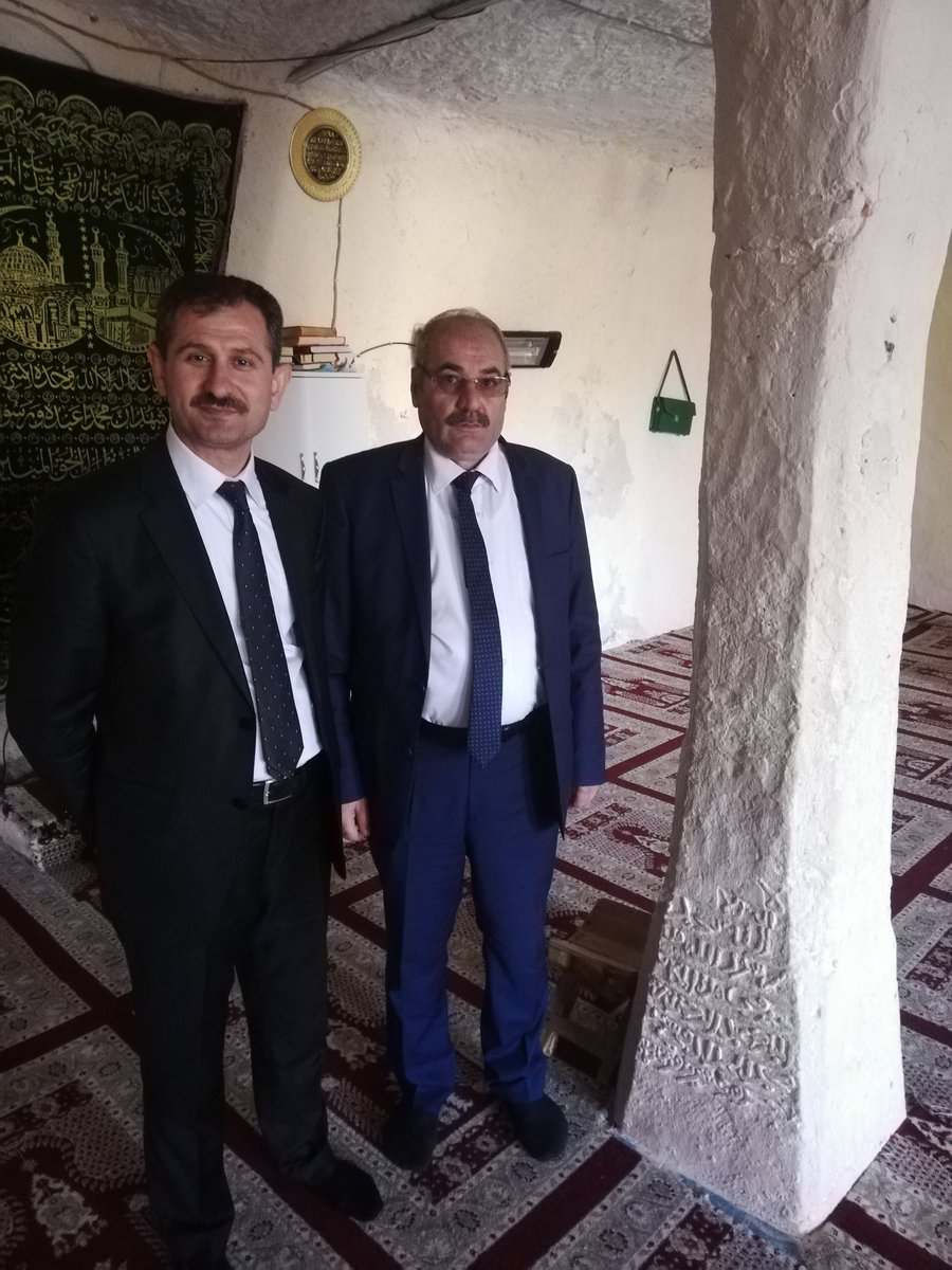 AlaaydinAydn's tweet photo. Kitabeside Hicri 821 yılında yapıldığı belirtilen tarihi Sarıkaya (Haldah) köyü mağara camisini ziyaret ettik. Tescil çalışmaları başlamıştır. @MehmetNuriErsoy @NadirAlpaslan @OzgulOzkanYAVUZ
@AhmetMisbah
@SerdarCam_tr
@MustafaYMN
@veysisahinn47
@ismailcicek60 https://t.co/v5qsr6kqbY
