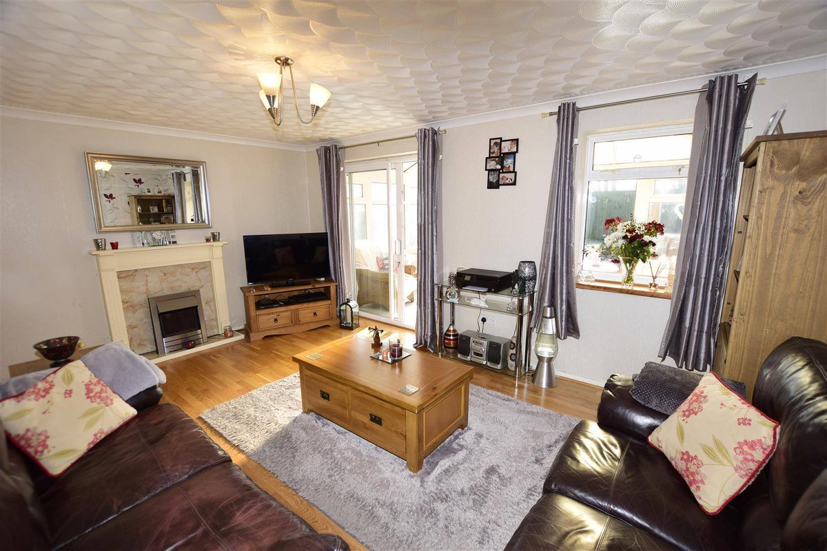 Nina Estate Agents tweet media