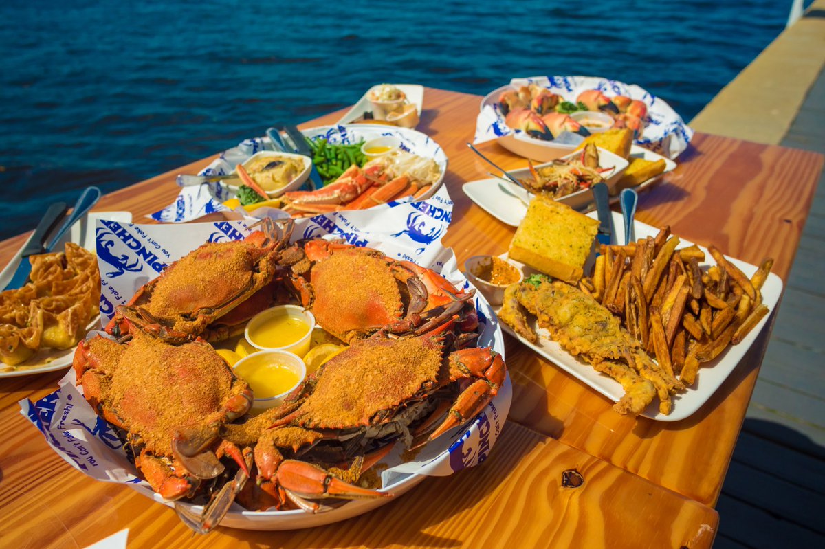 Today is #NationalCrabDay 🦀

From Stone Crabs and Maryland Style Blue Crabs to Alaskan King Crab and Snow Crab, Pinchers is the place to be!

Post your pictures celebrating #NationalCrabDay at Pinchers on Instagram and use #PinchersUSA for a chance to win a $100 Giftcard!