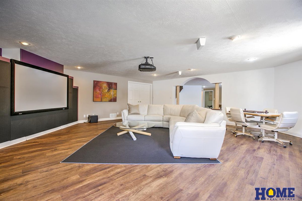 homerealestate's tweet photo. https://t.co/F0pQGQ6AJy
#mansionmonday #HOMERealEstate #HRE #lnkrealestate #lnkrealtor #lnkluxuryhomes #lincolnrealestate #lincolnrealtor #nebraskarealestate #nebraskarealtor #nebraskaluxuryhomes #custombuilthome #contemporaryarchitecture #contemporaryhomedesign https://t.co/rR3nOS34xE