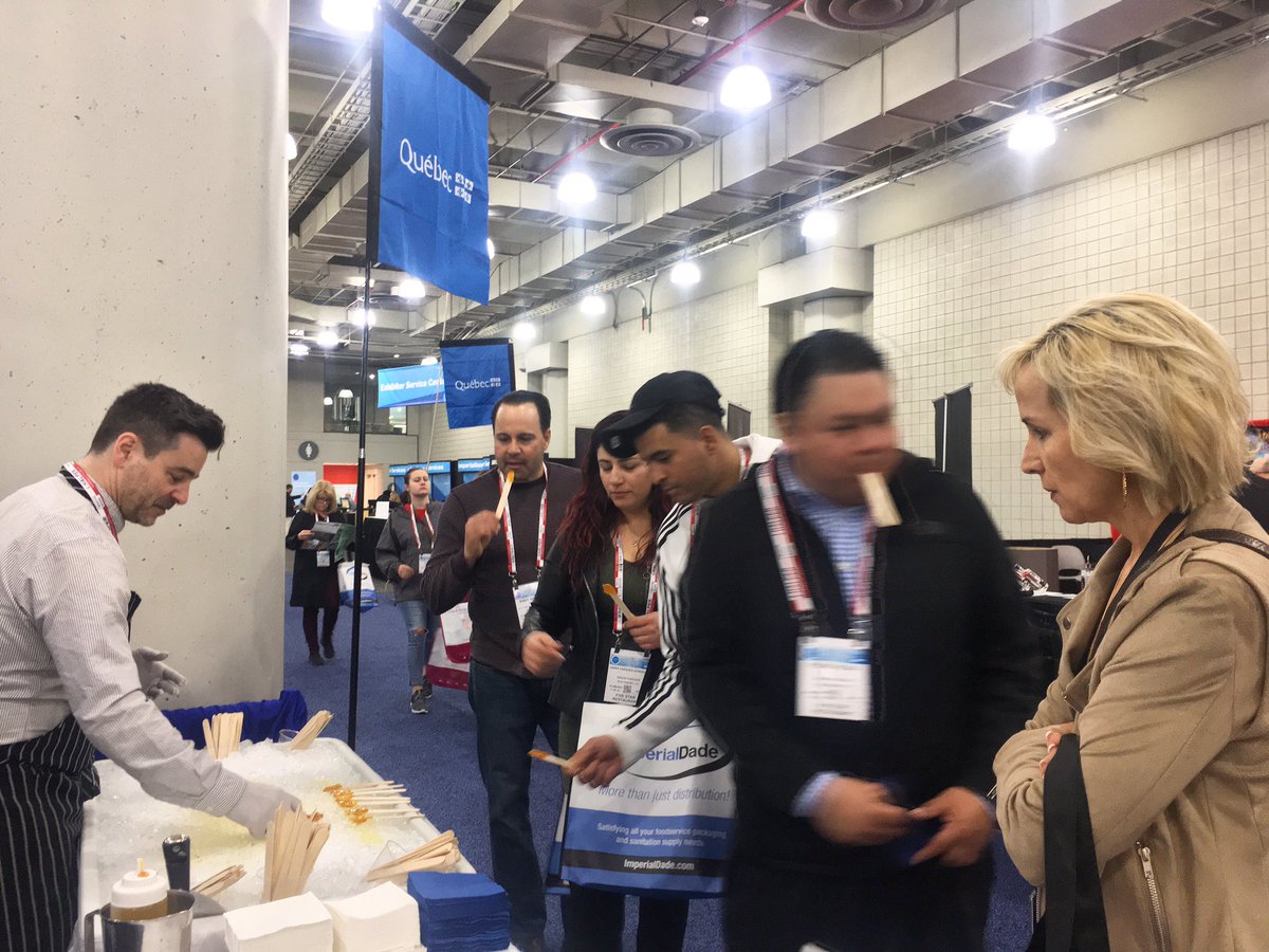 Everyone loves a good maple taffy🍁
What is it made of? One ingredient. 100% Quebecer maple syrup! 
#MapleSyrup #Erable #MadeInQuebec #Quebec