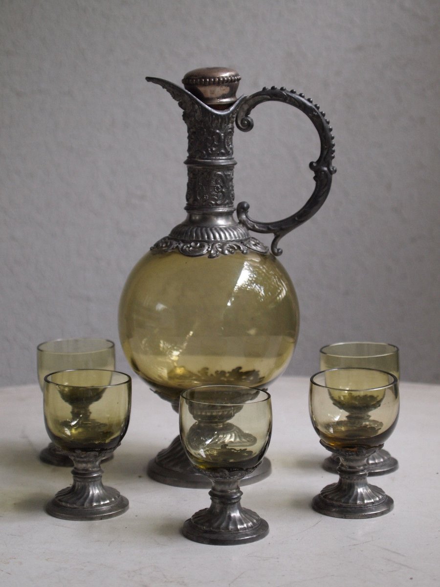 ARMY_STORE24's tweet photo. vintage glass / carafe liqueur set
#antik #öllampe #oillamp #lamp #shoot #camera #picture #image #photography #follower #candle #holder #candleholder #shooting #pitcher #antiques #collector #antique #vintage #victorian #globe #globus #glass #carafe #glas #karaffe #liqueur https://t.co/V4he5wmrpN