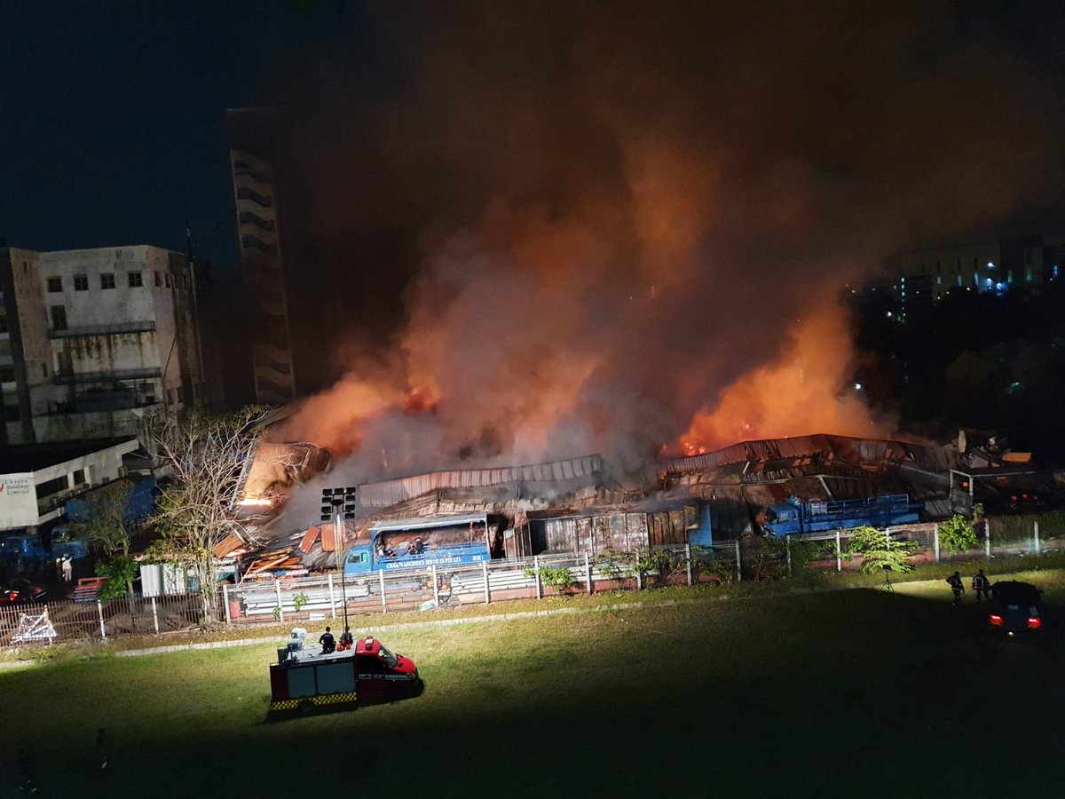 Singapore Civil Defence Force On Twitter Scdf Is Currently Mitigating The Fire With 7 Water Jets 2 Monitors And 2 Unmanned Firefighting Machines The Fire Which Is Now Under Control Involves The