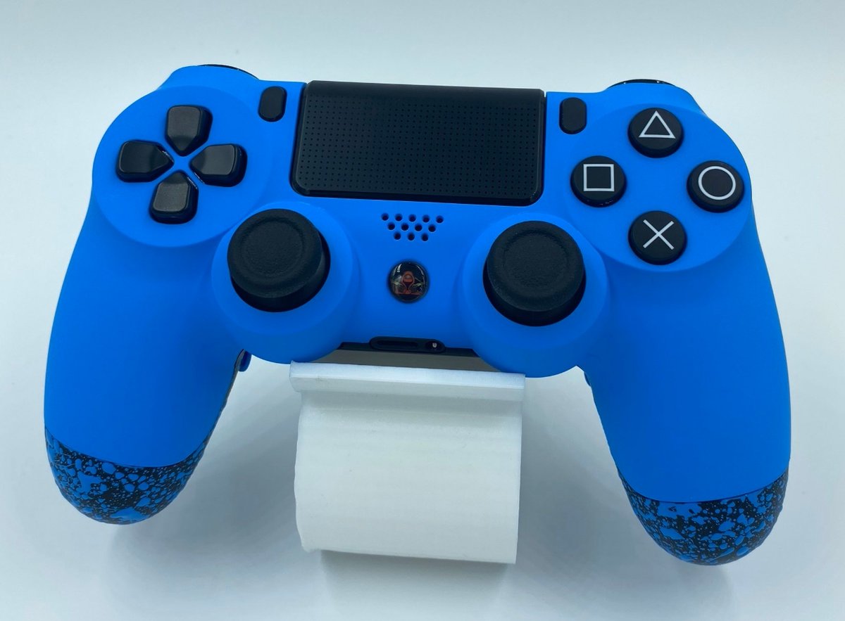 x2Pac_ThuGLorD's tweet image. Doing a Battle Beaver Controller 100% Discount code giveaway! 

How to enter: 

1. RT and tag someone
2. Must be following @x2Pac_ThuGLorD and @BattleBeaverC !

You can customize any controller you want!

Winner will be chosen on 3/20