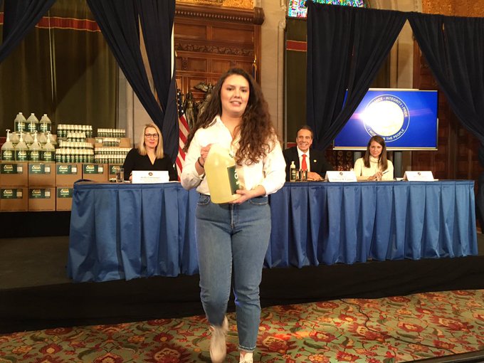 View image on Twitter