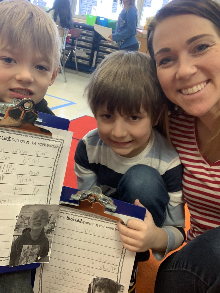 Nicky_Fields_'s tweet photo. Feeling pretty lucky 🍀 this morning to have an amazing group of first graders! #MomentsLikeThis #FeelinTheLove #FieldsFabFirsties #FirstGradeFamily https://t.co/ogmMEYf5nF