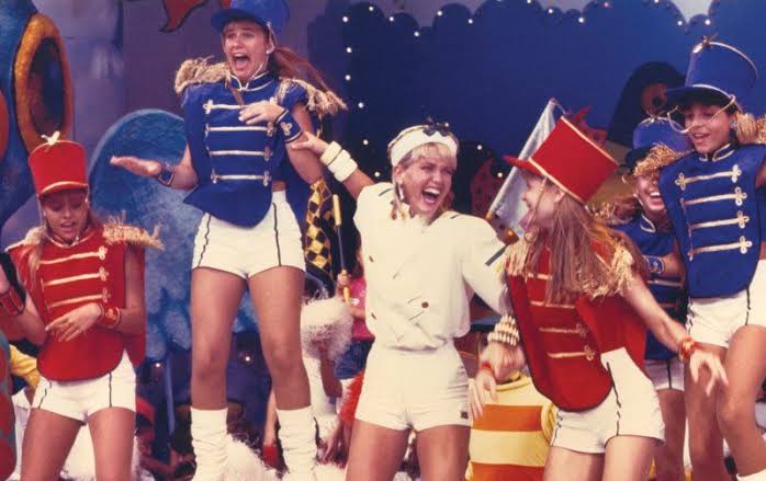 Em 1986, estreava o programa infantil de maior sucesso da TV brasileira, o "Xou da Xuxa", que alcançava picos de audiência de 35 pontos. O cenário, a nave e o formato foram idealizados pela própria Xuxa. O programa foi ao ar até 1992 pra loira se dedicar a carreira internacional.