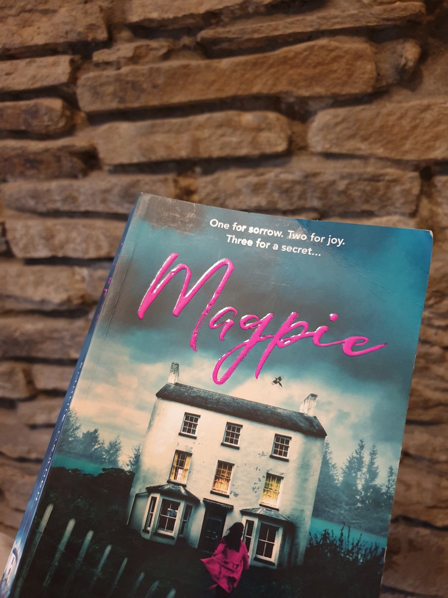 DioneDioneob's tweet photo. Another outstanding novel by @sophiedraper9 @AvonBooksUK Not sure if I feel sorry for Duncan, do I forgive him? Sophie, you've left me confused over how I feel about a fictional person! ๐ (When is your next novel going to be released? #Talented #truestoryteller #loveagoodtwist https://t.co/3AXpP32WMw