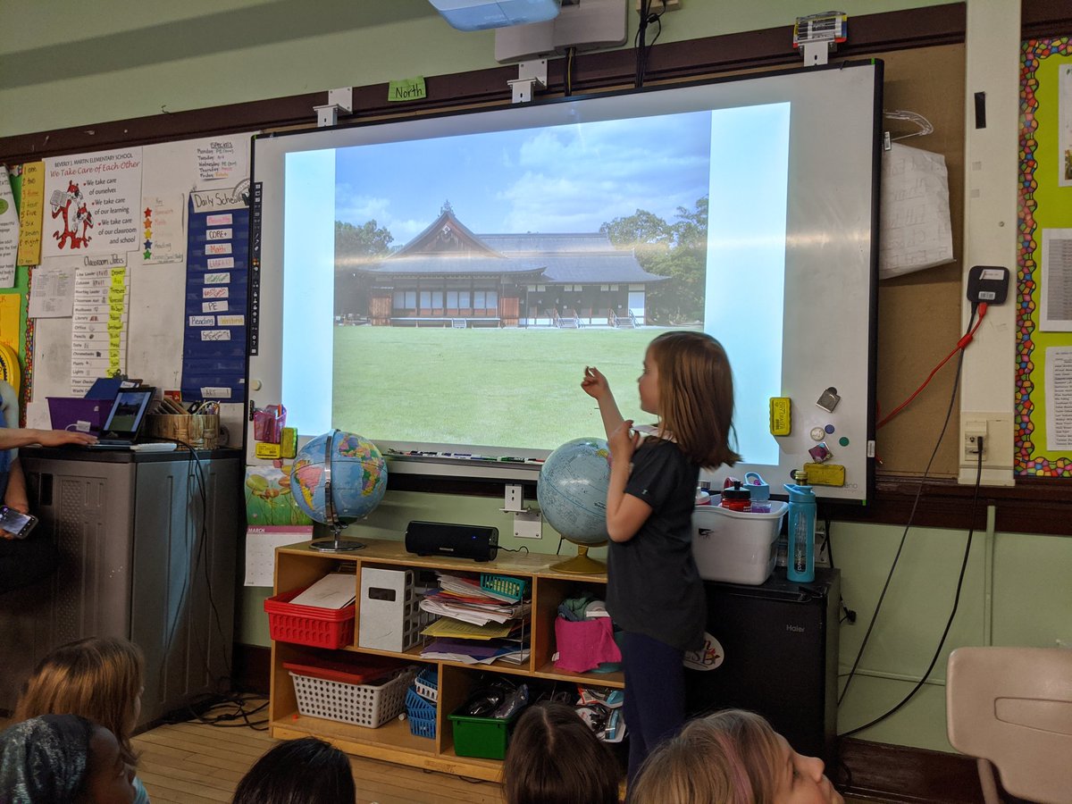 BJMscholars's tweet photo. Last week, @BJMscholars in #mrshallasclass showed off their new knowledge of countries in a #celebrationoflearning for families & friends. Students presented PowerPoints on their topics & did craft & food activities with guests. #internationalknowledge #teamicsd @IthacaNYSchools https://t.co/pPcQc40mdN