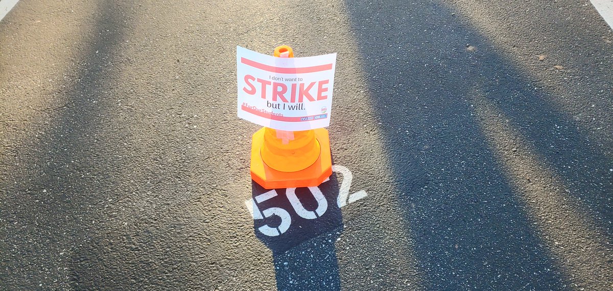 Another empty parking lot at BC! We want what is BEST #Forourstudents and support the #SRVEA bargaining team as they move forward with Fact Finding today! <a href="/SRVEA/">San Ramon Valley EA</a> <a href="/LarrySpotts/">Larry Spotts</a> <a href="/FakeMrWilliams/">Andy Williams</a> <a href="/SrveaPrez/">Ann Katzburg</a> <a href="/SRVUSD1/">SRVUSD</a>
