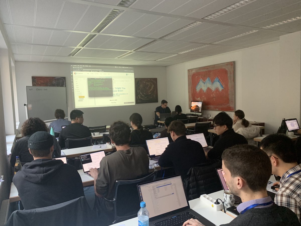 _PetraRitter's tweet photo. @thevirtualbrain #Node10: @PatrikBeyNeuro introducing mouse brain simulations on @HumanBrainProj #Collaboratory with jupyter notebooks to run simulations in the cloud! @TVB_cloud @EBRAINS_eu @HumanBrainProj @ChariteBerlin https://t.co/GC4SxVds6C