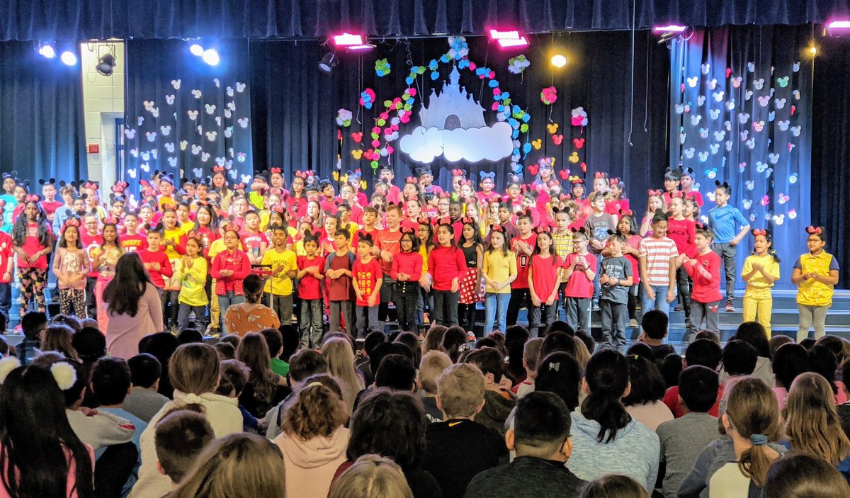3rd grade show was magical! ✨ So proud of these awesome kids!!