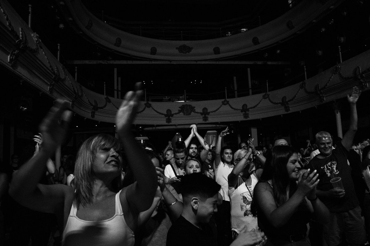 Este sábado volvemos a los escenarios! A quien vemos?
.
Invitados: 
falso.conde
losutedes 
losvagosrockandroll
.
Sàbado 14 marzo 23hs / @990arte.club
Anticipadas: $150 / Puerta $200
#pergamino #envivo #pergaminoenvivo #990arteclub #falsoconde #losustedes #losvagosrnr #envivo