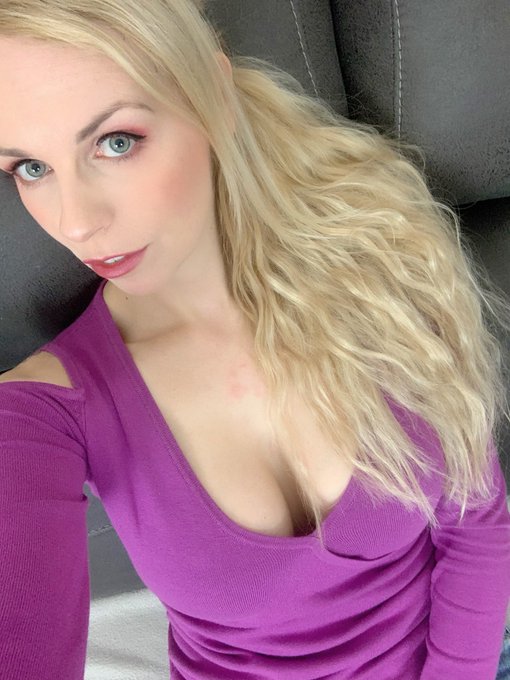 Sch&ouml;nen Montag euch😘😍 https://t.co/frfmusvfsK
