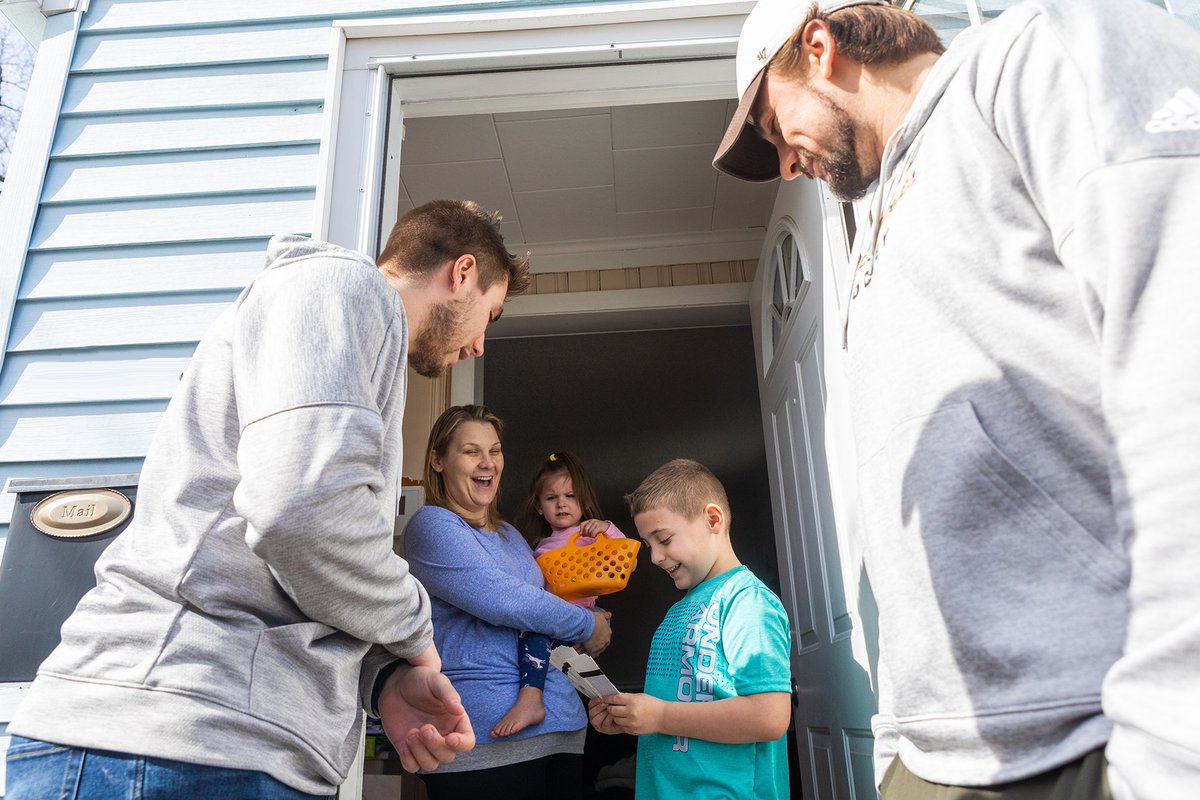 AIC Hockey tweet media