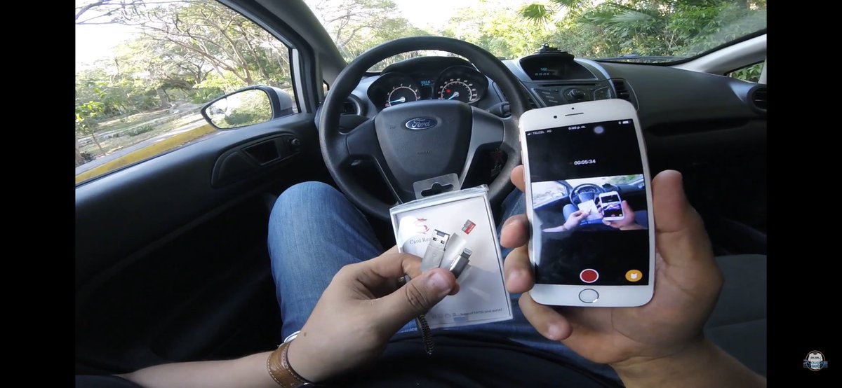 CorysbackOne's tweet image. Ok Actualización: No es Compatible Con IPhone 8 y de ahí en adelante...
#Tutorial #Gopro #GoProSession Transferir Videos de la GoPro “Opción Alambrica” para ahorrar batería. 
Cable Otg con entrada para MicroSd.