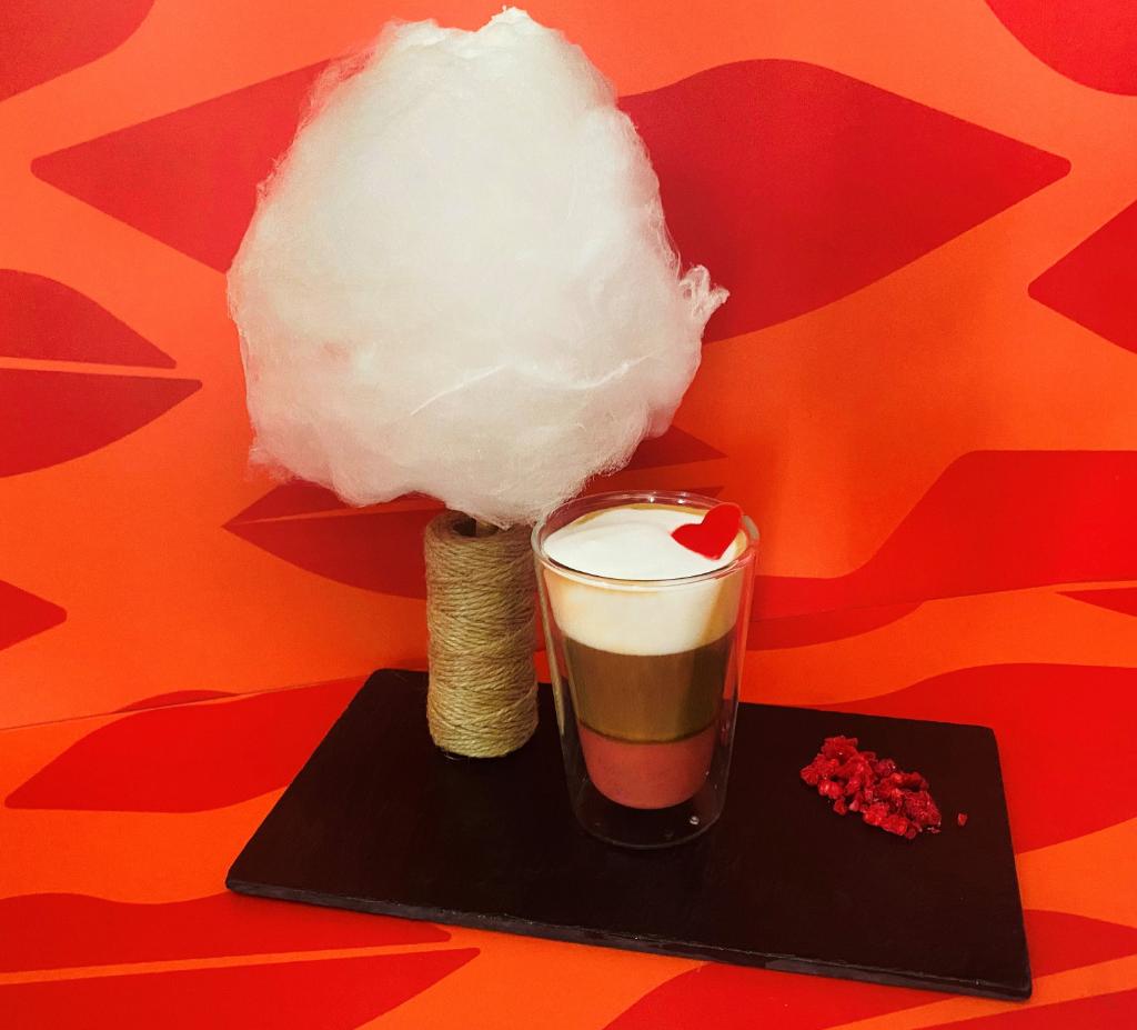 Coffee, milk and white chocolate rosé cream combined with our homemade cotton candy: discover the delicious Cotton Candy Coffee!

#lemeridienbcn #LMAvecAmour #coffee #coffeelovers #chocolate #foodie