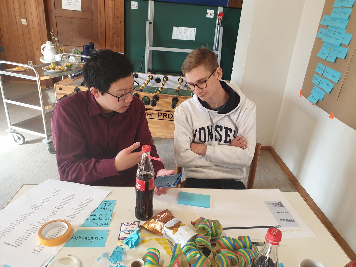 MediaLabBayern's tweet photo. Unsere #MLBatch7 Startupschool Woche 2 startet mit einer zweitägigen Team- and Visionbuilding Offsite. Jetzt: create OKRs for your Startups -  Yay! 😄 🚀 https://t.co/hKutGKojWV