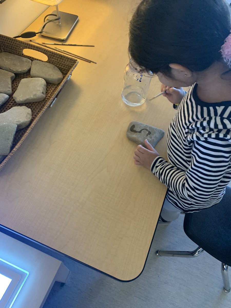 ABKinder2019's tweet photo. It’s a new centers day! We are refining fine and gross motor skills, sorting, numeral writing, subitizing, dramatic play, and problem solving! 🖌🎨🔎🧮🗣✨ https://t.co/SzPbzMAu6O