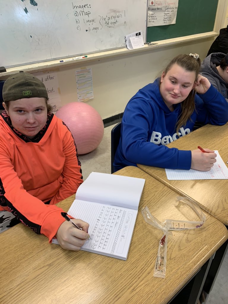 MsKae_Blancher's tweet photo. Kicking it old school in literacy class! #cursivewriting One male student says, I never thought I could do this - with a big smile on his face! #literacy #stillimportant #suchgrowth @HelsbyHill @wynkerr @ndsshawks https://t.co/zVJZKwj4Fk