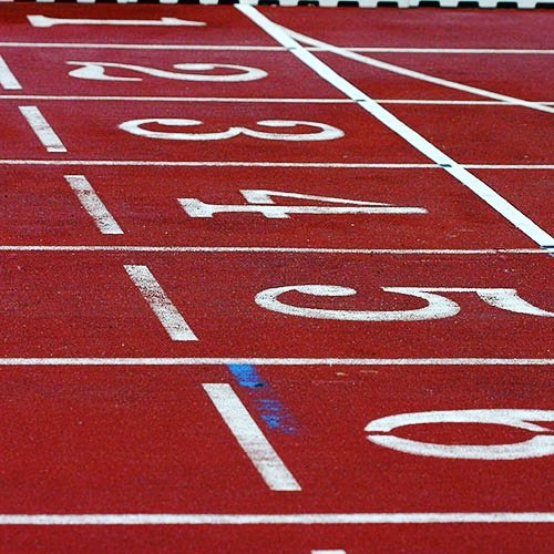 SmithtownRunCo's tweet image. Spring Track &amp;amp; Field starts today! Enjoy your Spring Season. We are here for all your footwear &amp;amp; spike questions.
.
#SmithtownRunningCompany #RunLI #SectionXI #SpringTrack