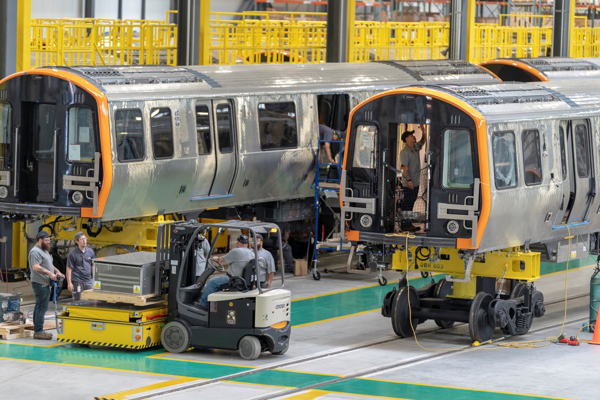 Recognized for its commitment to vocational training and job creation, #CRRCMA jointed Putnam Vocational School to celebrate a successful partnership that has triggered vocational careers in #railcar #manufacturin.