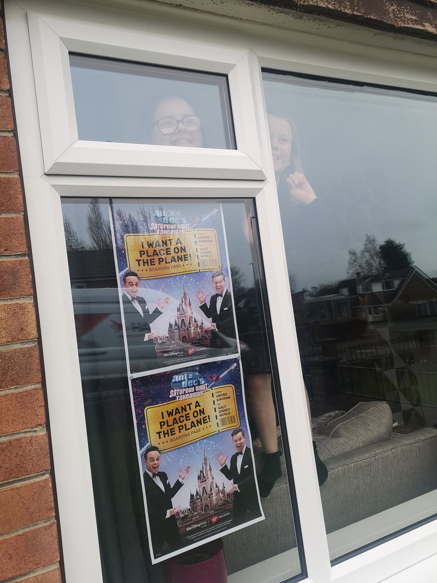 whitley2702's tweet photo. #iwantaplaceontheplane @itvtakeaway @antanddec @VirginHolidays cheeky kids ♥️
No you can't stand at the window till Saturday night 🙈🤣 https://t.co/D2lRadzti8