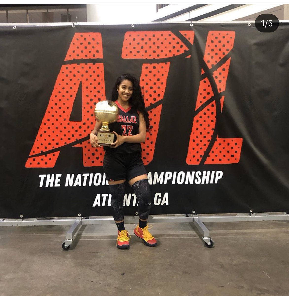 Caballaz2005's tweet photo. Monday Highlight 💡
College Coaches Unsigned Senior 

Gabby Rones High School Career
 
* 1775 Points School All-Time leading scorer 
* 195 3PM 
* 330 Rebounds 
* 238 Assists 
* 306 Steals 
* Back to Back State Champion 2017 &amp; 2018 
* Career High 42 points 
#ProvenWinner https://t.co/8JEckbXXhH