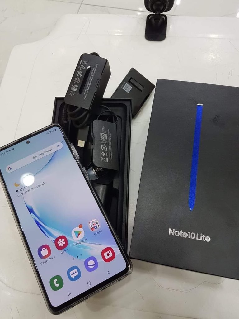 samson_maish's tweet photo. 0707627623 all accessories plus warranty #CountiesScorecard #mondaythoughts #oilprice https://t.co/SiNXQaKFVN