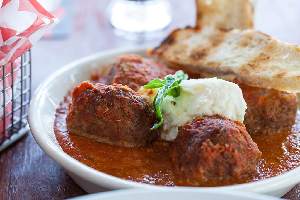 Celebrate National Meatball Day with one of our favorite dishes: Meatballs with Fresh Whipped Ricotta! Share with the table or keep it all for yourself 😉

#redz #redzrestaurant #southjersey #visitsouthjersey #mtlaurel #njrestaurants #njeats #burlingtoncounty #nationalmeatballday