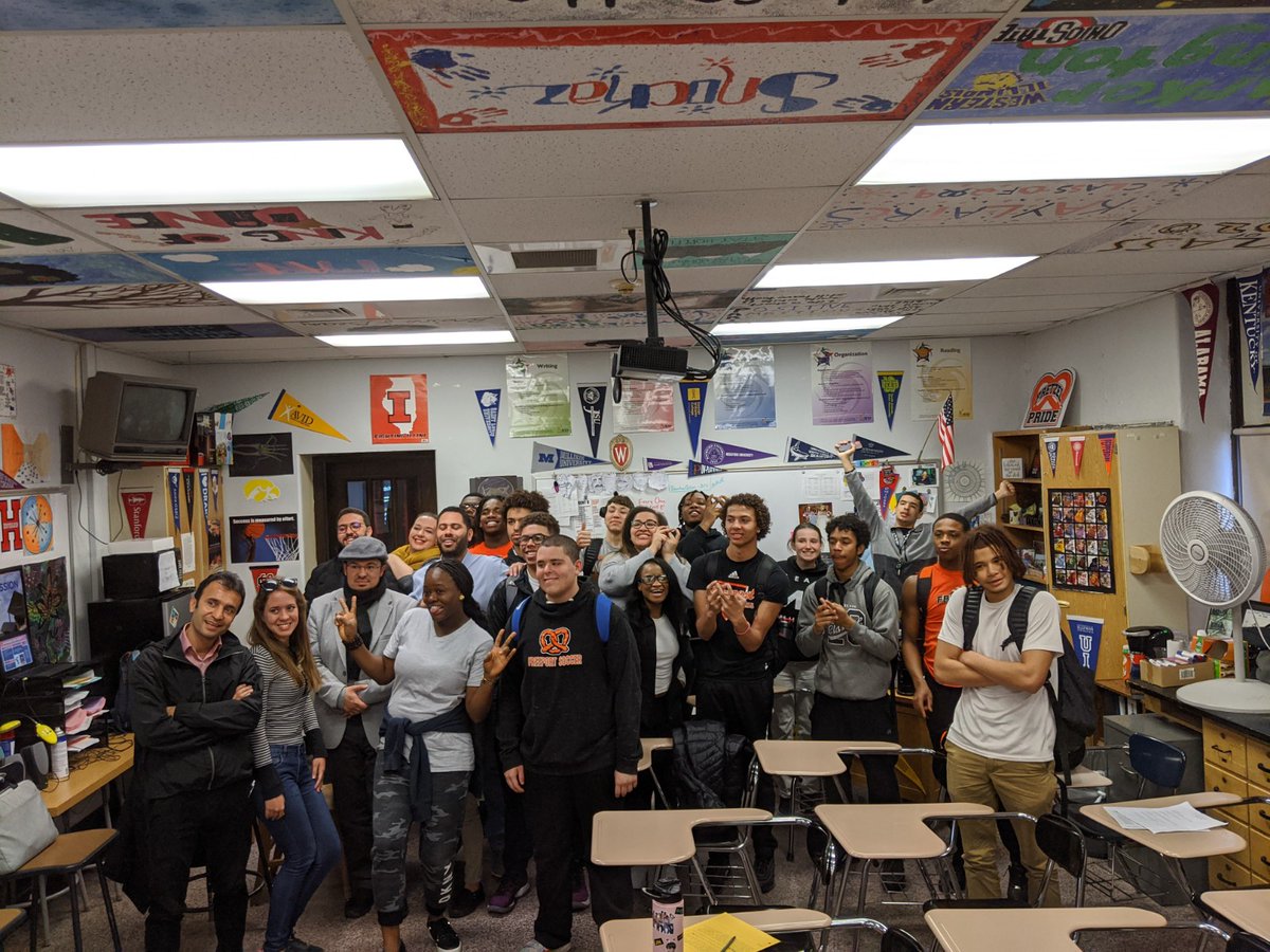 Our AVID seniors were treated to a visit from 7 foreign dignitaries today.🇵🇸🇧🇬🇨🇺🇸🇦🇳🇬🇹🇳🇦🇫  Our visitors shared what education is like in their countries, and our students shared how AVID has helped them with their education. 
<a href="/FSD145/">FSD145</a> <a href="/AVID4College/">AVID</a> <a href="/AVIDMWStates/">AVID Heartland</a> @swimfastcoach
