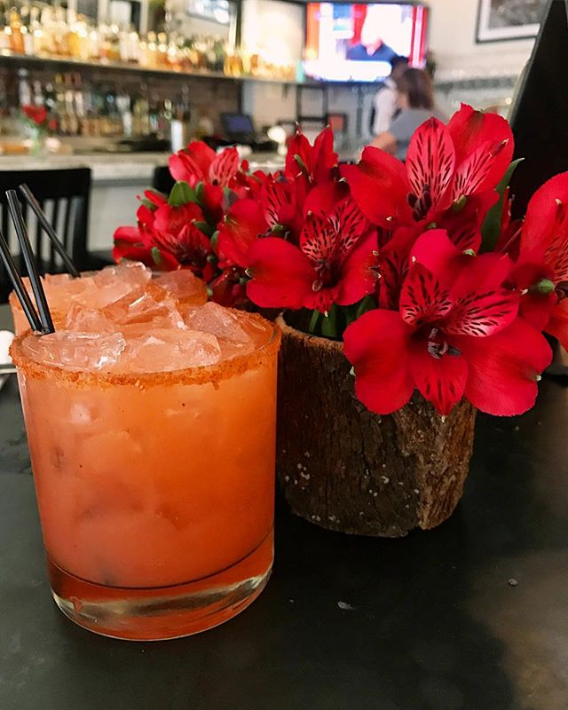 No we're not posting a cocktail on a Monday at 8am... We just launched our new mocktail menu so you can pseudo-sip all weekday long!⁠
⁠⁠⁠⁠⁠#farmerandthefish #gramercyeats #nyceats #farmtotable #knowyourfarmer #knowyourfisher #mocktails #imbev #nonalcoholic