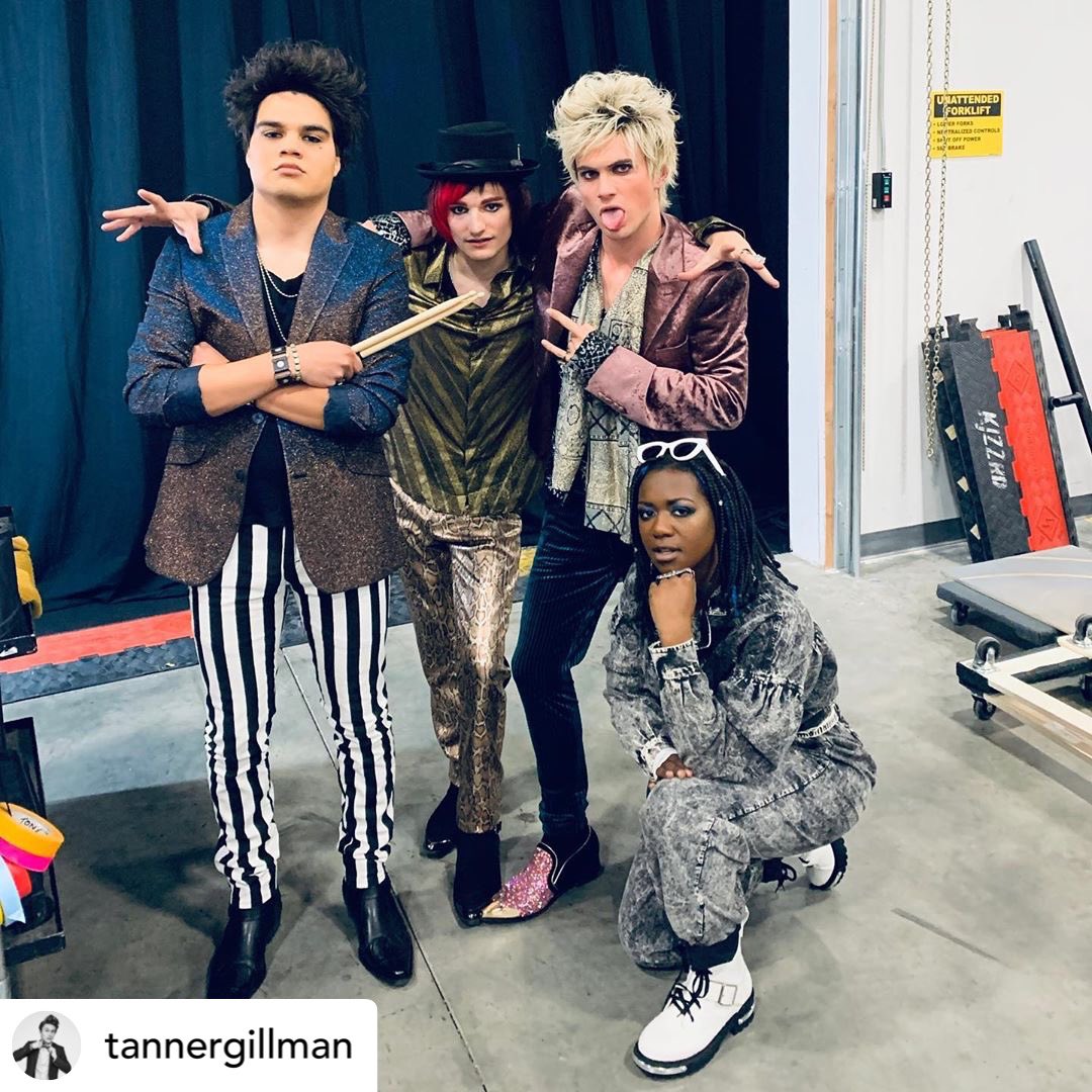 No such thing as Monday in Paradise City. 🎸 #behindthescenes #mondaymotivation #StudioC