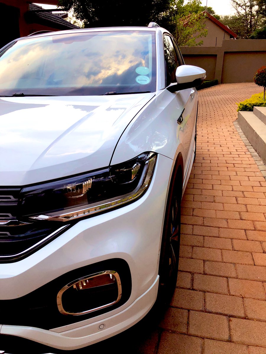 Torque_Talk's tweet photo. @VWSAnews one of the best city SUV’s I have ever driven. The all new T-Cross in R Line package. Punchy 1.0 liter engine and 7 speed DSG gearbox make for fun cruising around. Thanks to compact package makes for easy maneuvering. Great space too. https://t.co/qnsdQbpjg8