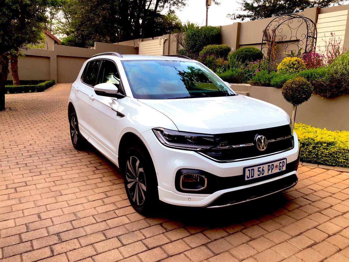 Torque_Talk's tweet photo. @VWSAnews one of the best city SUV’s I have ever driven. The all new T-Cross in R Line package. Punchy 1.0 liter engine and 7 speed DSG gearbox make for fun cruising around. Thanks to compact package makes for easy maneuvering. Great space too. https://t.co/qnsdQbpjg8
