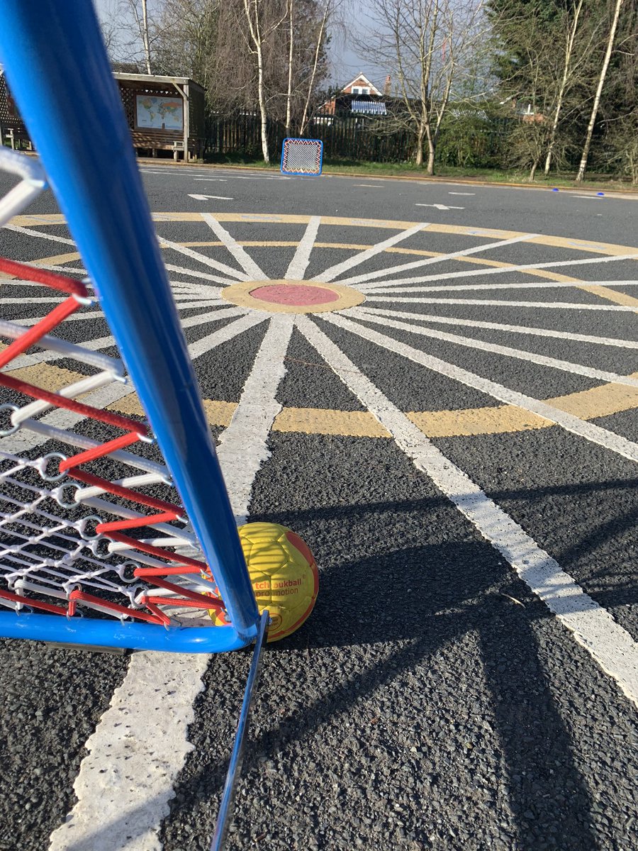 SSEAJames's tweet photo. Yet another fantastic day at Bidford Primary School with @teamrubicon_ and OddStepperz providing year 1/2 with exciting content through Street dance, Skateboarding/Scootering and Tchoukball @DirectSportsPro #SportsEnrichment #SEDay #Variety #Activity #DoSomethingDifferent https://t.co/AcBaTdnutz