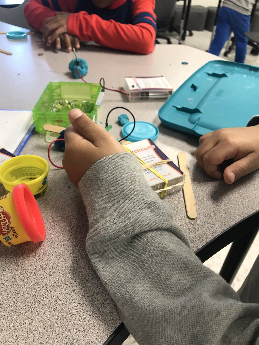 Kim Engle tweet media