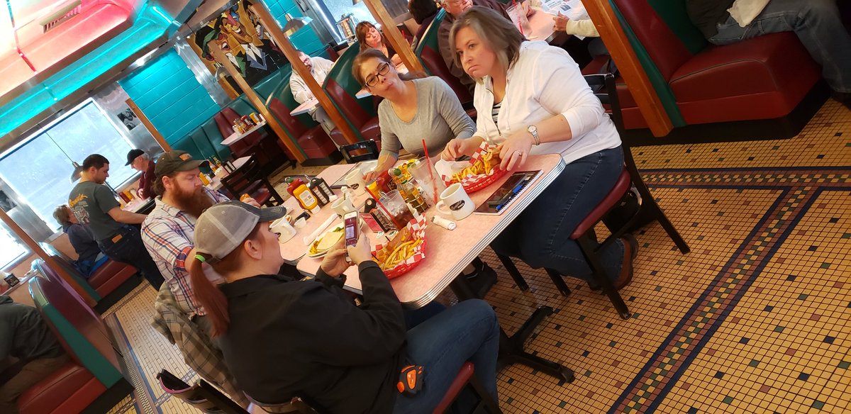 WhereIsRico21's tweet photo. Employee comitte breakfast at Rosie's Dinner. THANK YOU, my Fun Committee peeps, for all you do. #Monumental1541 @EdgerleTracy,  @DonnaBobonna80 @NeriWilliams @ThePacMan1541 @ChasingAutumn22 @LadyofTHD https://t.co/IbLMEfO47i