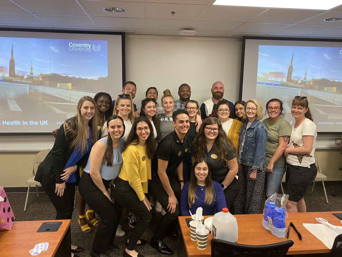 MHNursing_CU's tweet image. An action packed day, starting at the Orange County Jail (pics to follow!), and then a trip to meet with friends @UCF. Great to meet with @snaucforlando again, such kind hosts, as usual! #creativetshirts #ucfPegasus #FloridaFieldTrip #lovetheHazelnutcoffee