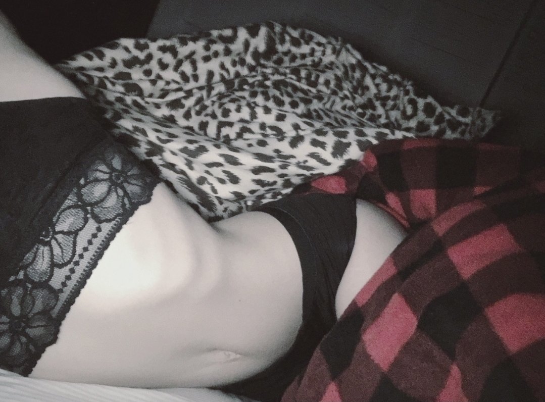 MzkMiss's tweet photo. #FolloMe #follo4folloback #follo4follo #cumprincess #submissive #BDSM #fukme #retweet #seductive #WetDreams https://t.co/gSGHxo67Rt