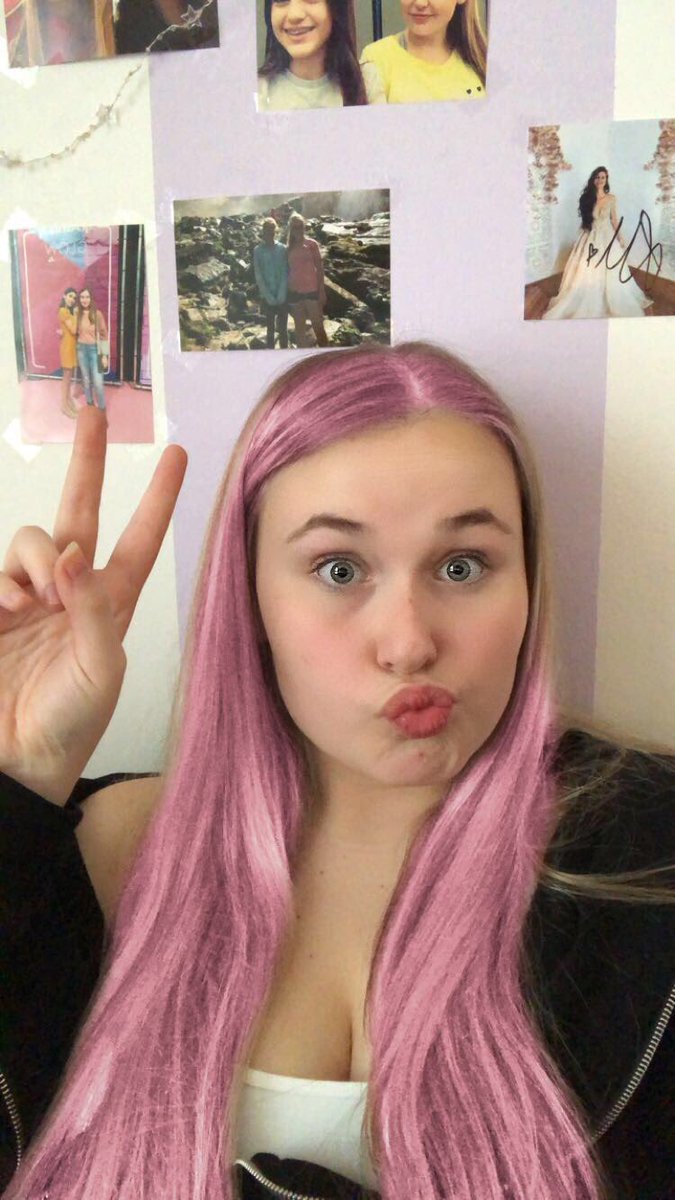 lostes_kind's tweet photo. Now I want to dye my hair 🤯😂 what do you think @AnneMarie https://t.co/XJd70Si7EY