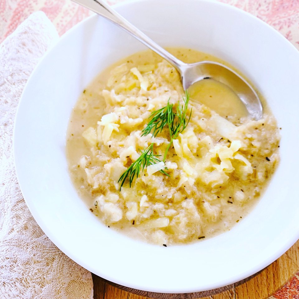 Instant Pot Creamy Cauliflower Chowder! 15 minutes to Dinner! #RecipeOfTheDay #15minuteMeals #InstantPotDinners #Vegetarian #NoMeatMonday #StayHealthy