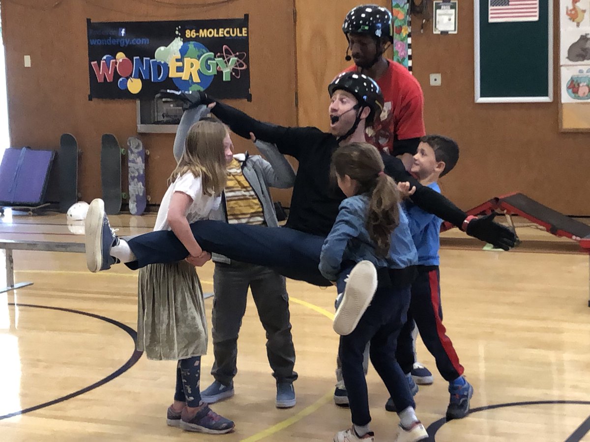 misssawyerP1's tweet photo. Shout out to 86-molecule and their”Wondergy” presentation.  Trying to lift 160lb with 4 kids is a challenge. My money is on Archimedes. These early elementary Homo sapiens are going to learn about leverage. https://t.co/m5wnpsf9SA