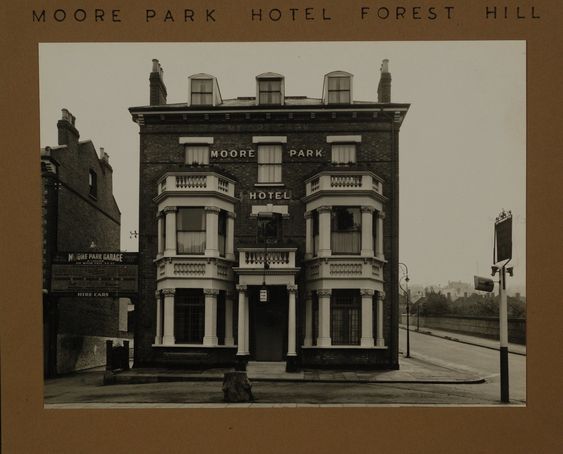 Alan Russell tweet media