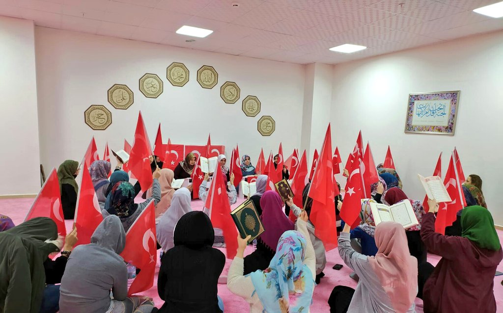 Saliha Sultan Yurdumuzdaki öğrencilerimiz İdlibde Şehit olan kahraman askerlerimiz hatim indirilip, Yasin ve Fetih süreleri okudu. #BenimYurdumKYK