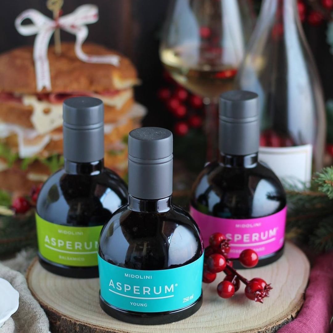 VisitFVG's tweet photo. Avete mai utilizzato l'#Asperum? E a cosa vi piace abbinarlo? Oggi vi presentiamo Il più giovane e innovativo dei #condimenti balsamici, #AsperumYoung #Midolini
😍😋
Foto 📷 (IG) asperum_midolini #FVGtaste https://t.co/4E48THlw1N