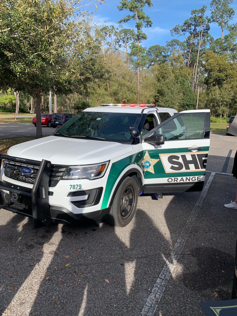 MHNursing_CU's tweet image. Exciting to gain a real insight into the liaison between @OrangeCoSheriff and Mental Health Provision at Aspire Health, as explored with our friends and colleagues, Sgt Jules Brace, and Erin Martin. #FloridaFieldTrip #CIT #allabouttheteamwork